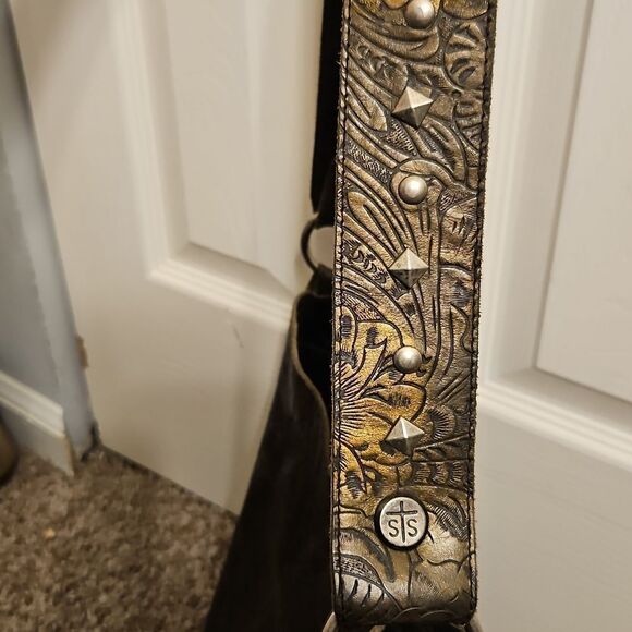 STS Ranch embossed paisley shoulder bag - Picture 7 of 14